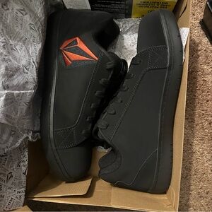 New with box mens Volcom steel toe work shoes size 13 slip resistant stone black